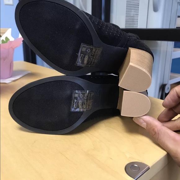 Never worn black booties - Picture 2 of 8